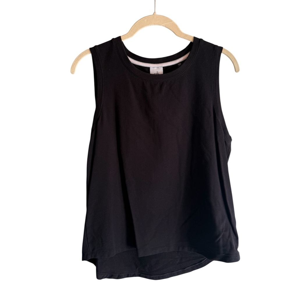 CAbi Style 5565 Black Women's Sleeveless Tank Top in Size M